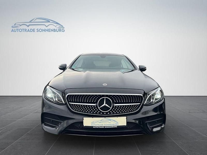 Gebraucht Mercedes E220 AMG line 194 PS (142 kW) 2017 Schwarz Coupé