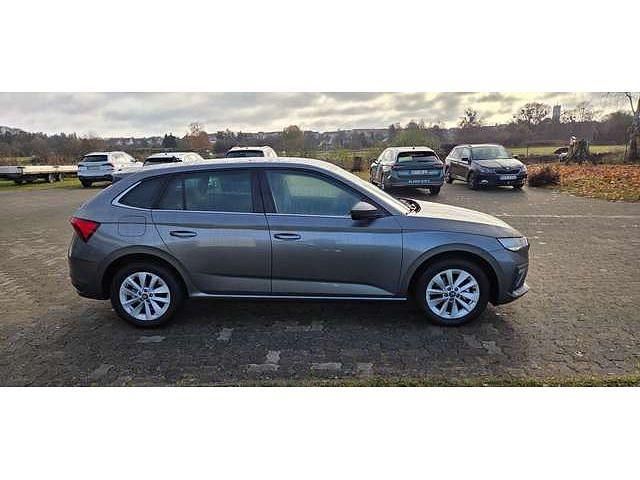 Gebraucht Skoda Scala Selection 116 PS (85 kW) 2025 Graphite grau metallic Kleinwagen