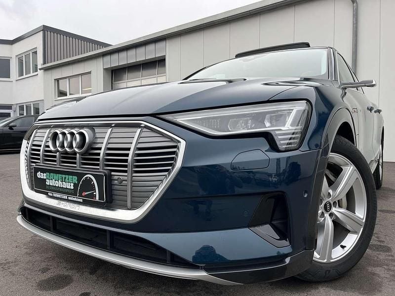 Gebraucht Audi e-tron Advanced Plus 230 kW (313 PS) 2022 Blau SUV