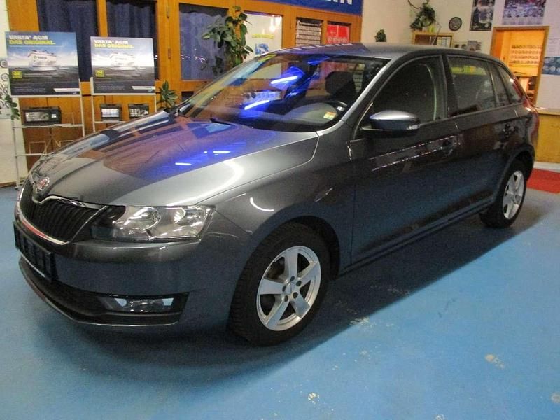 Gebraucht Skoda Rapid Cool Edition 95 PS (69 kW) 2018 Other Kombi