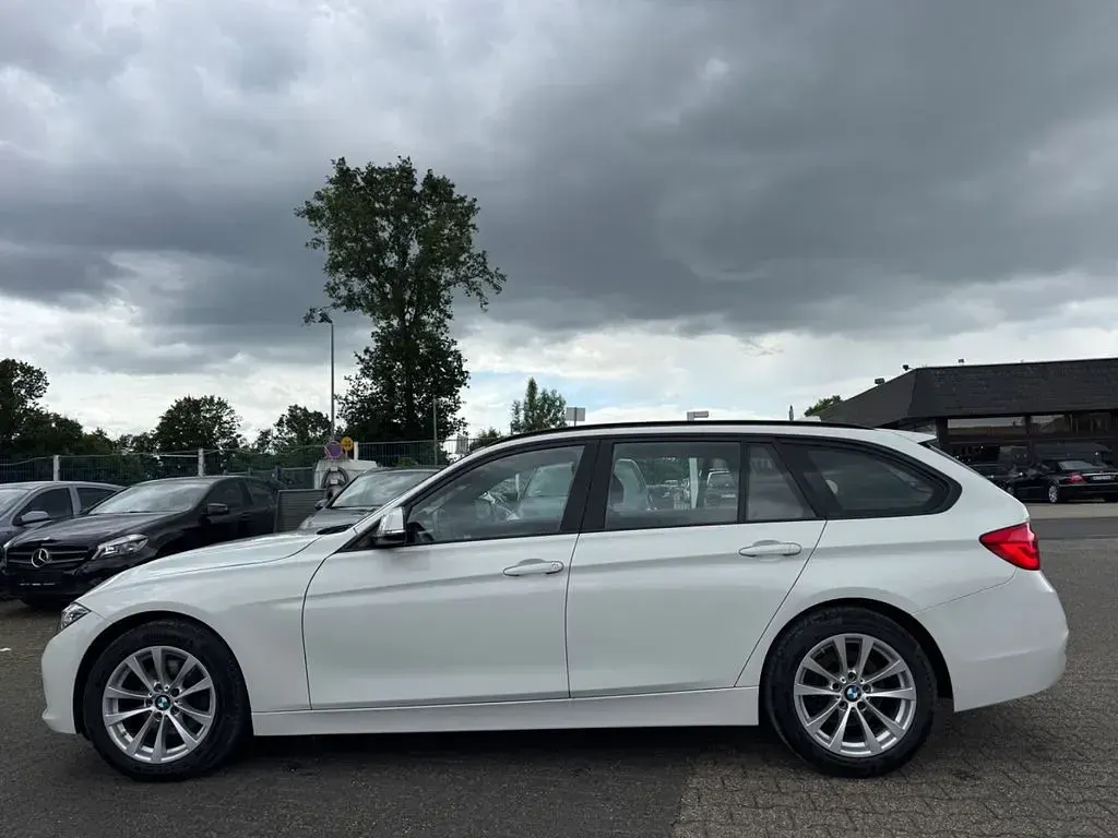 Gebraucht BMW 320 Performance 190 PS (139 kW) 2016 Weiß Kombi