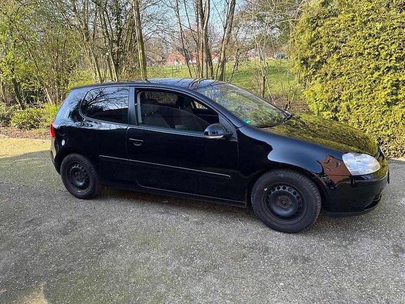 Gebraucht VW Golf IV Trendline 75 PS (55 kW) 2005 Schwarz Limousine