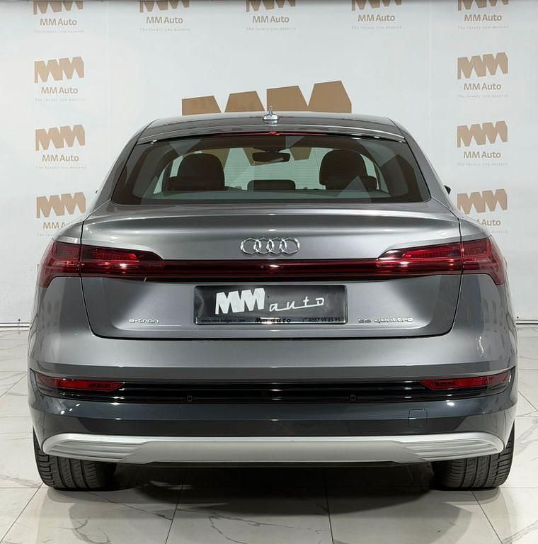 Gebraucht Audi e-tron Sportback Advanced 300 kW (408 PS) 2023 Grau SUV