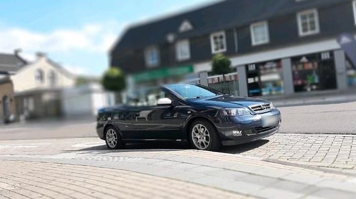 Gebraucht Opel Astra Cabriolet 101 PS (74 kW) 2001 Blau Cabrio