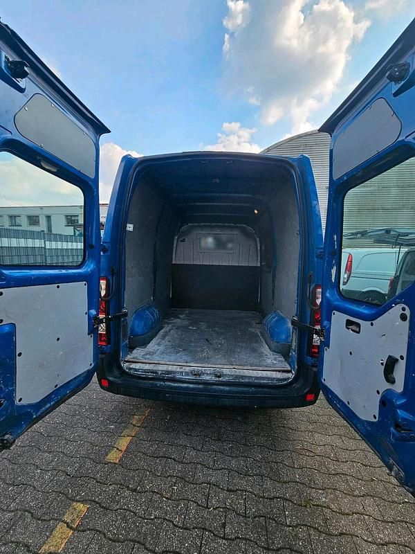 Usado Renault Master 100 HP (73 kW) 2011 Azul Monovolume