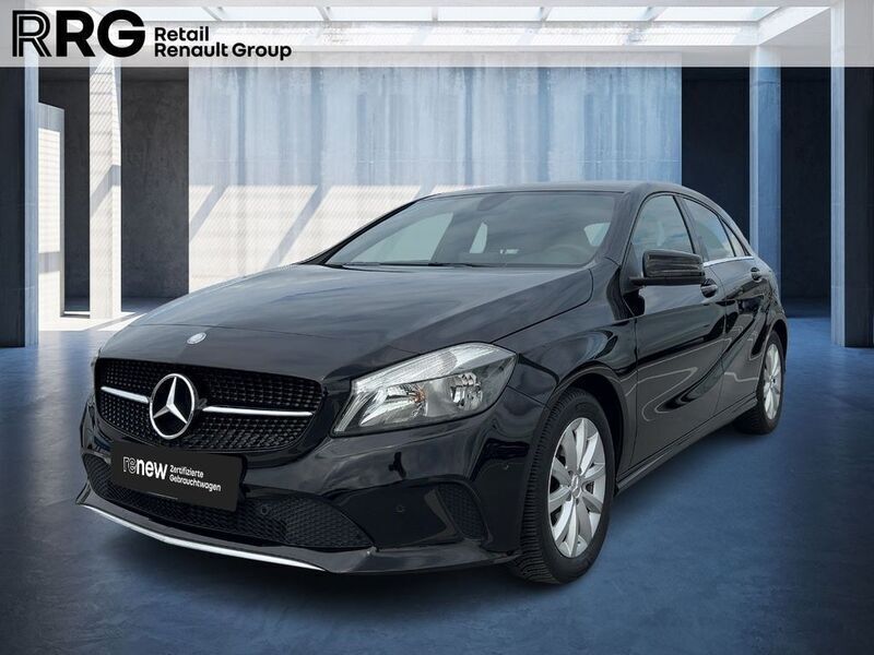 Schwarz Gebraucht 2017 Mercedes A180 Limousine | 17.990 € (Fairer Preis) - Bild 1/4