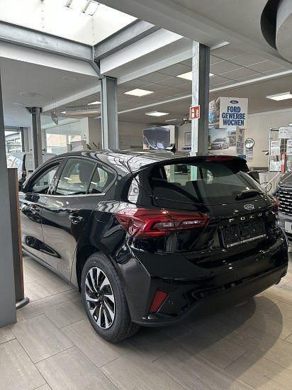 Nowe Ford Focus Titanium 125 KM (91 kW) 2026 Czarny Sedan/Limuzyna