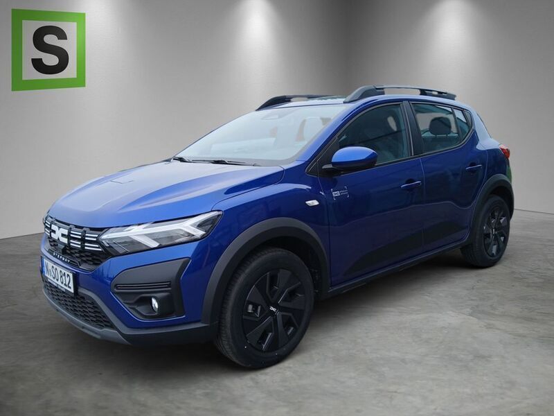 Blau Neu 2025 Dacia Sandero Expression Kleinwagen | 21.248 € (Etwas zu teuer) - Bild 1/4