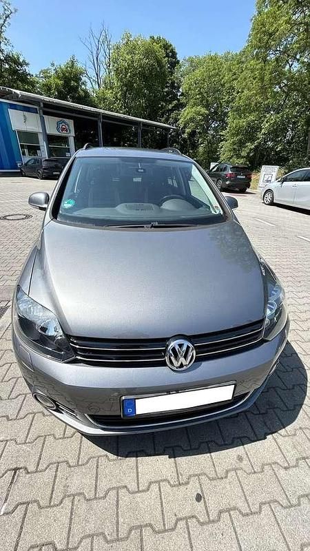 Silber Gebraucht 2013 VW Golf VII Life Limousine | 9.000 € (Guter Preis) - Bild 1/4