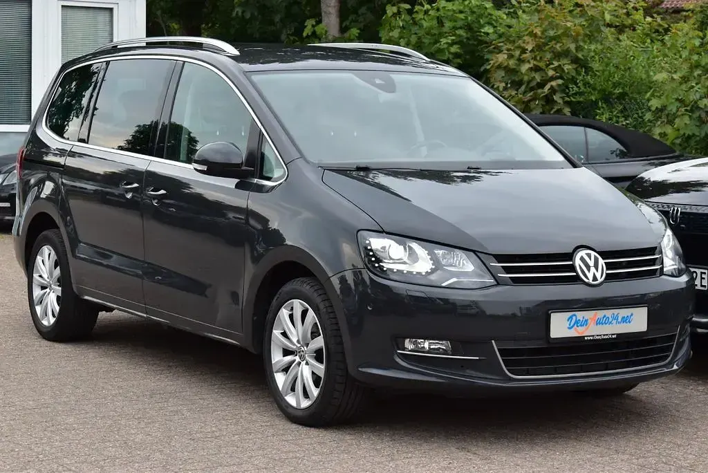 Gebraucht VW Sharan Highline 150 PS (110 kW) 2017 Grau Van / Kleinbus