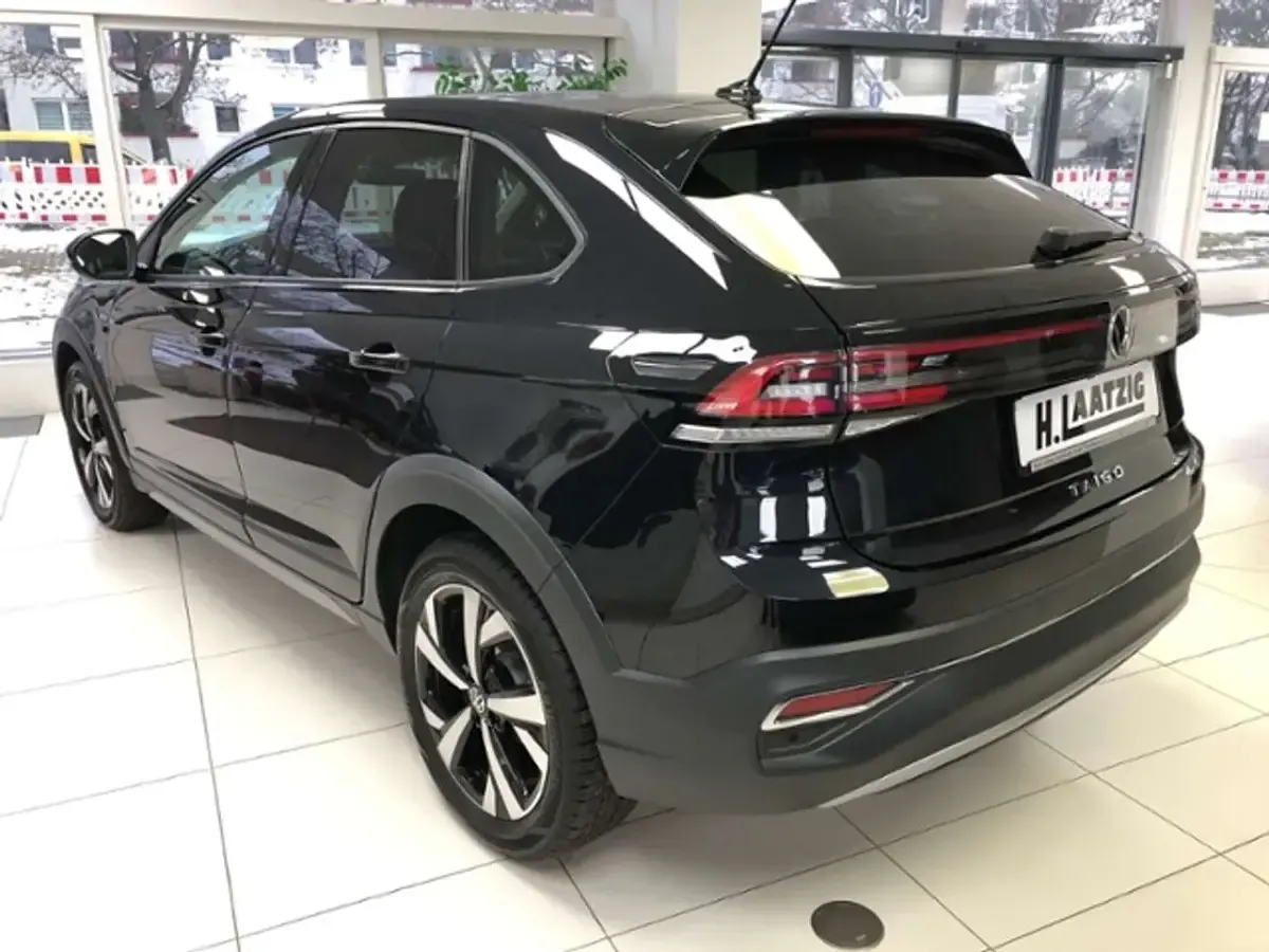 Gebraucht VW Taigo IQ Drive 110 PS (80 kW) 2023 Deep black perleffekt SUV