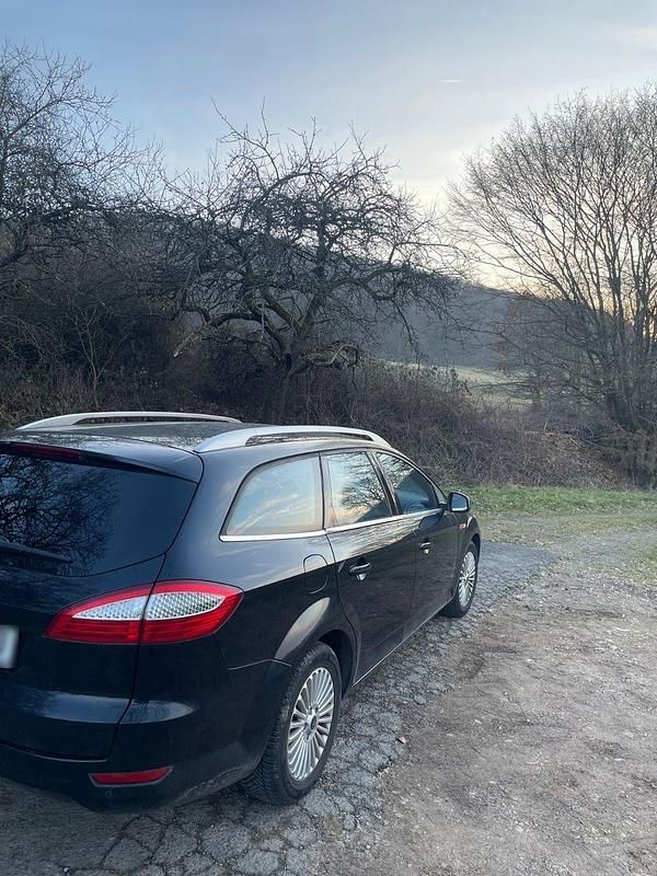 Gebraucht Ford Mondeo Titanium 145 PS (106 kW) 2008 Schwarz Kombi