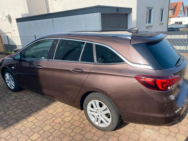 Gebraucht Opel Astra Dynamic 150 PS (110 kW) 2016 Braun Kombi