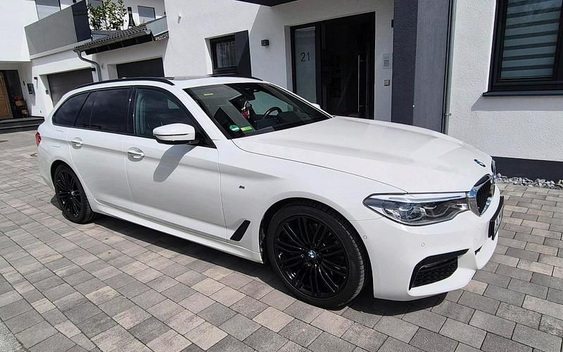 Gebraucht BMW 530 252 PS (185 kW) 2017 Weiß Kombi