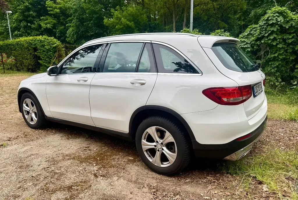 Gebraucht Mercedes GLC250 211 PS (155 kW) 2015 Weiß SUV