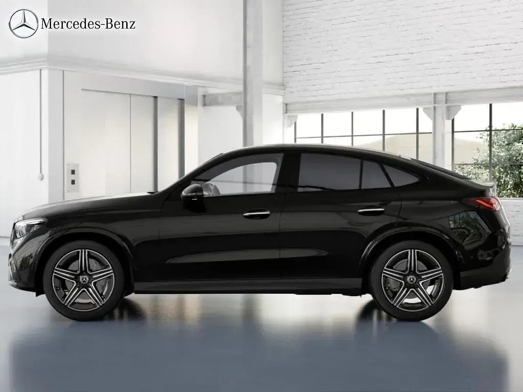 Gebraucht Mercedes GLC220 AMG 197 PS (144 kW) 2026 Metalliclack obsidianschwarz metallic SUV