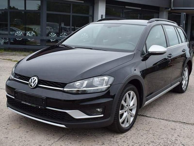 Gebraucht VW Golf Alltrack 179 PS (131 kW) 2017 Schwarz Kombi