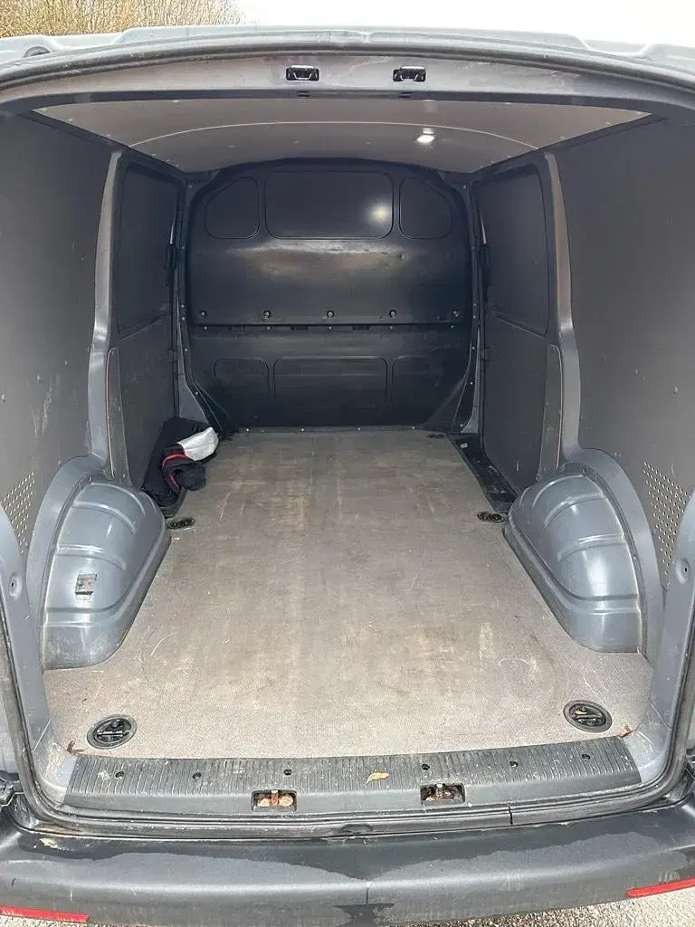 Używany VW Transporter 100 KM (73 kW) 2021 Szary Van