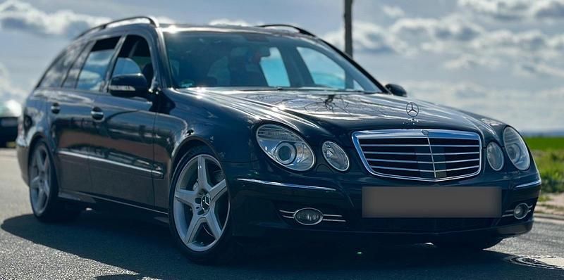 Gebraucht Mercedes E500 387 PS (284 kW) 2007 Schwarz Kombi