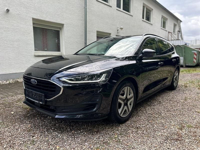Schwarz Gebraucht 2022 Ford Focus Cool & Connect Kombi | 11.999 € (Guter Preis) - Bild 1/4
