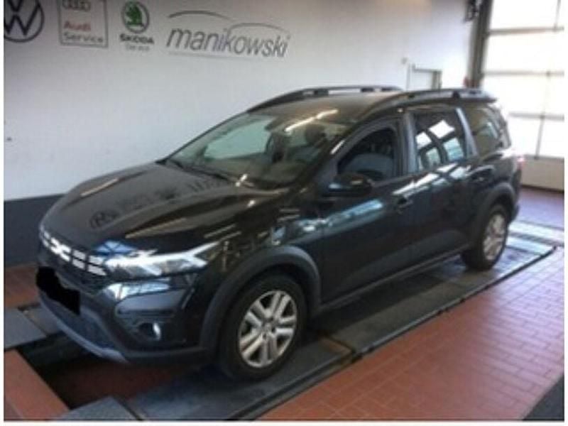 Schwarz Gebraucht 2024 Dacia Jogger Expression Kombi | 17.909 € (Guter Preis) - Bild 1/2