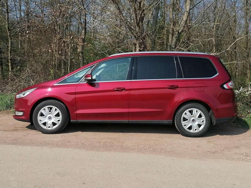 Gebraucht Ford Galaxy Titanium 190 PS (139 kW) 2018 Rot Van / Kleinbus