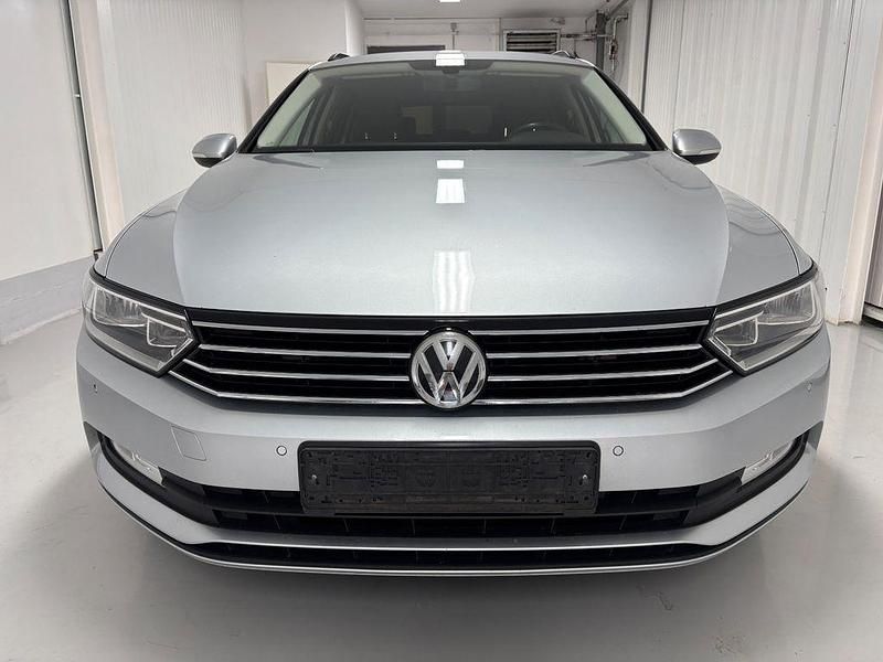 Second-hand VW Passat 150 CP (110 kW) 2015 Argintiu Break