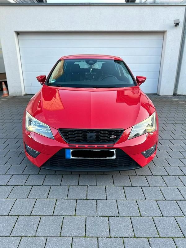 Second-hand Seat Leon SC FR 179 CP (131 kW) 2013 Roșu Hatchback