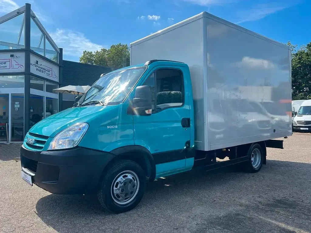 Gebraucht Iveco Daily 145 PS (106 kW) 2009 Grün Van / Kleinbus