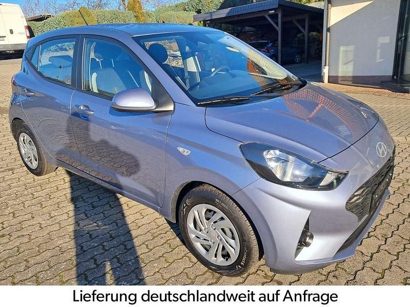 Blau Neu 2025 Hyundai i10 Kleinwagen | 15.799 € (Superpreis) - Bild 1/4