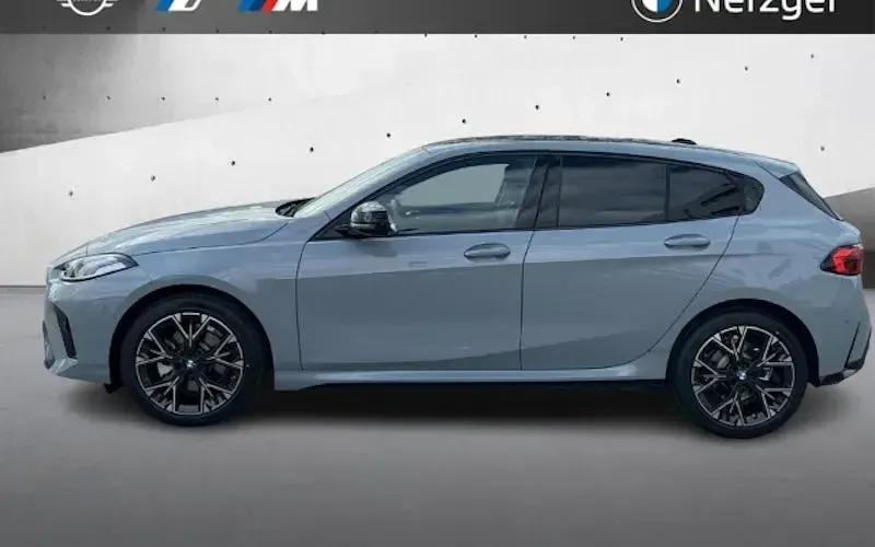 Nowe BMW 120 Performance 170 KM (125 kW) 2026 Szary Hatchback