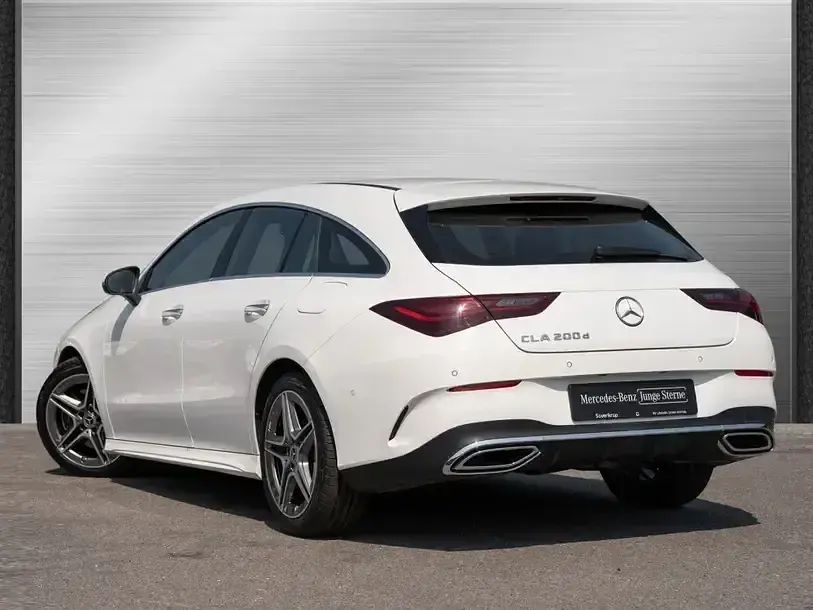 Gebraucht Mercedes CLA200 AMG 150 PS (110 kW) 2025 Weiß Limousine