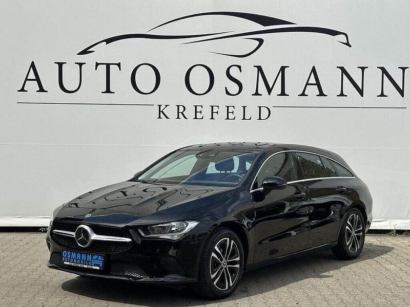 Schwarz Gebraucht 2023 Mercedes CLA200 Shooting Brake Kombi | 30.950 € (Guter Preis) - Bild 1/4