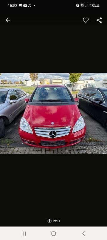 Rot Gebraucht 2011 Mercedes A180 Kleinwagen | 3.600 € (Fairer Preis) - Bild 1/4