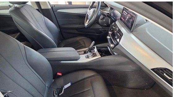 Gebraucht BMW 520 190 PS (139 kW) 2023 Schwarz Limousine