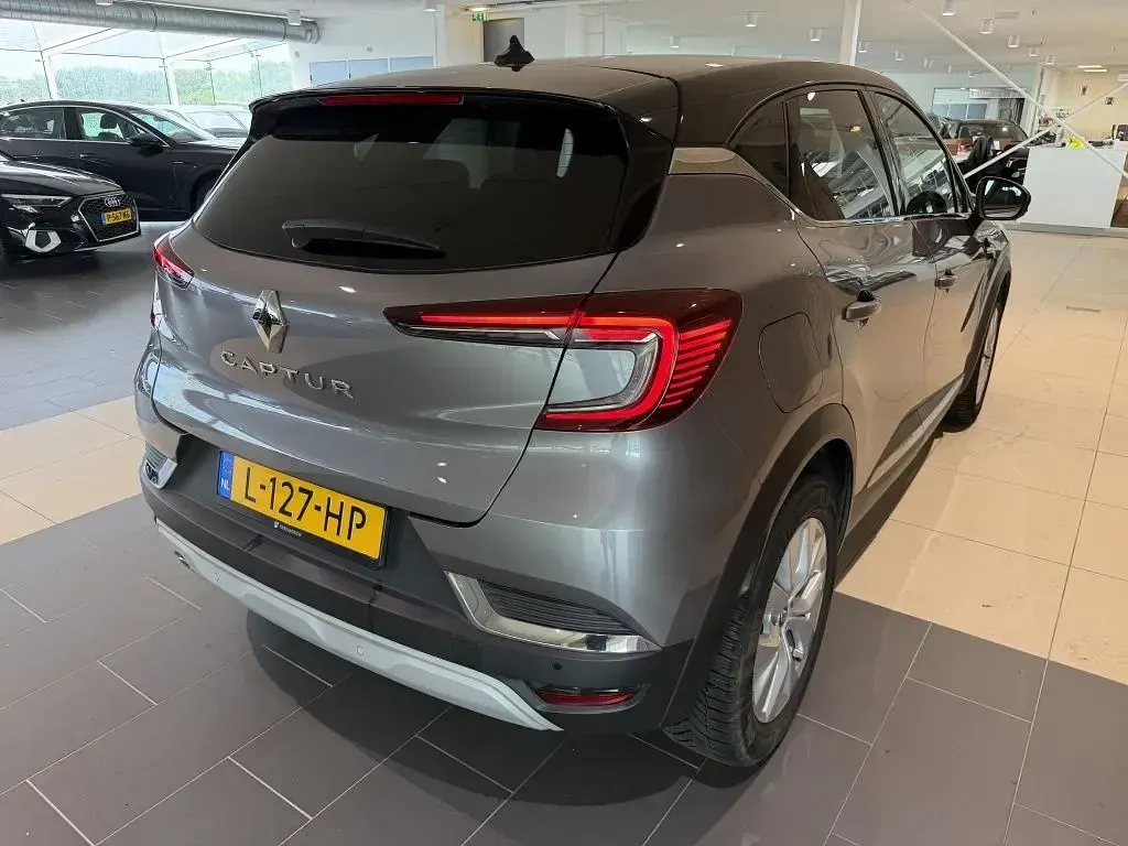 Gebraucht Renault Captur Intens 91 PS (66 kW) 2021 Grau SUV