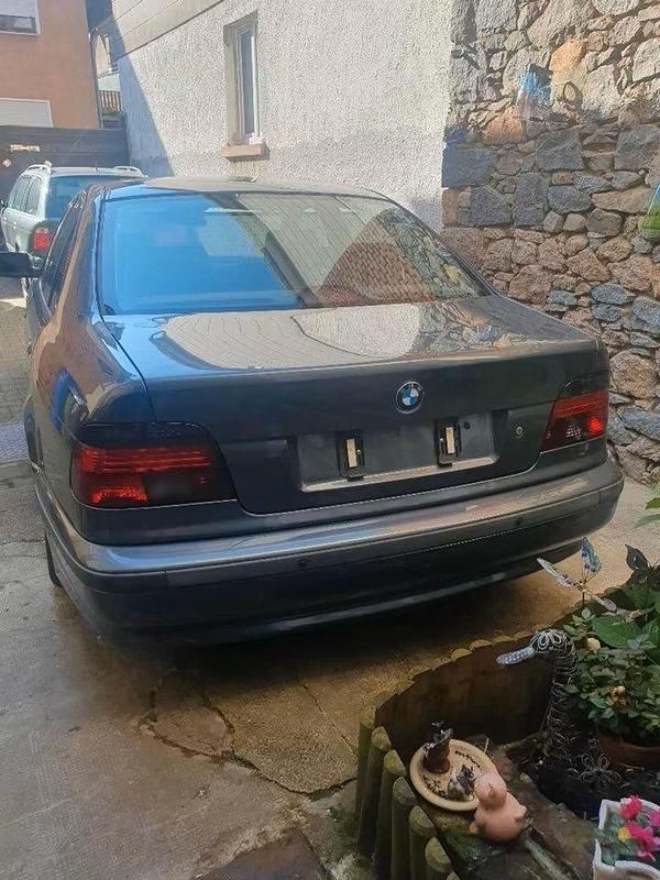 Gebraucht BMW 520 Basis 150 PS (110 kW) 2000 Grau Limousine