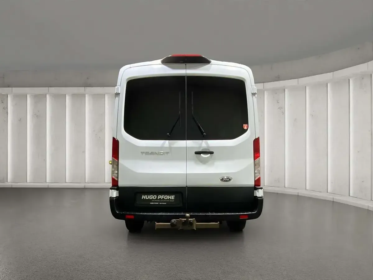 Gebraucht Ford Transit Trend 131 PS (96 kW) 2019 Frost weiss uni Kombi