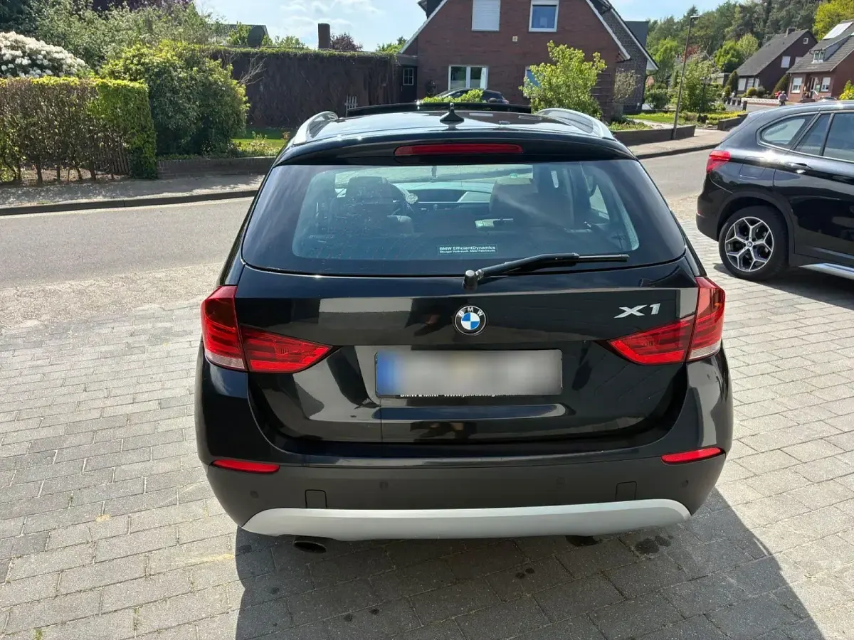 Gebraucht BMW X1 177 PS (130 kW) 2012 Schwarz SUV
