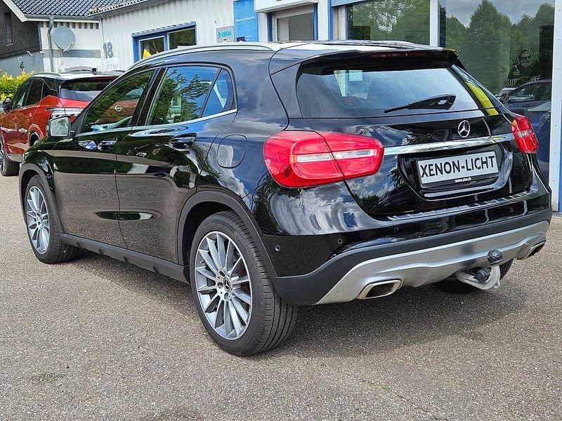 Usata Mercedes GLA200 136 CV (100 kW) 2015 Nero SUV