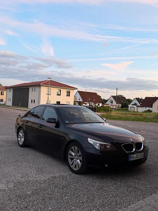 Schwarz Gebraucht 2004 BMW 530 Limousine | 4.500 € (Fairer Preis) - Bild 1/3