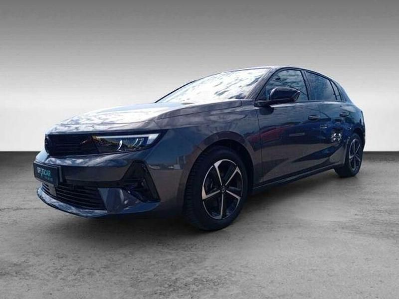 Gebraucht Opel Astra 131 PS (96 kW) 2024 Vulkangraumet. (metallic) Limousine