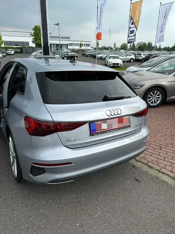 Gebraucht Audi A3 S-Line 150 PS (110 kW) 2022 Silber Limousine