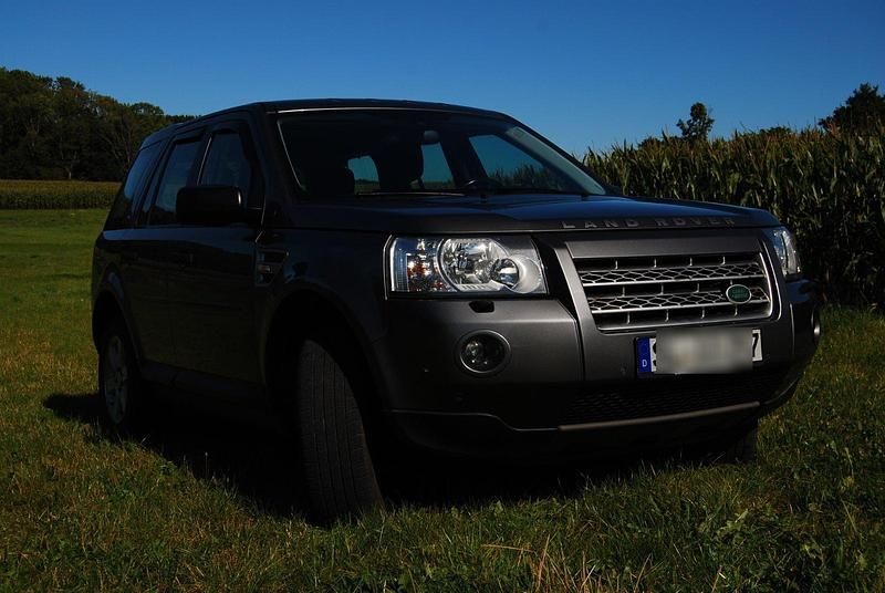 Grau Gebraucht 2008 Land Rover Freelander 2 SUV | 3.500 € (Guter Preis) - Bild 1/4