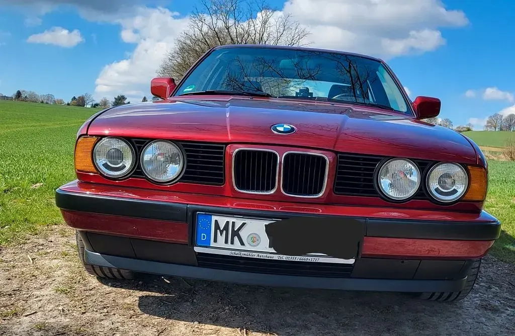 Gebraucht BMW 520 150 PS (110 kW) 1991 Rot Limousine
