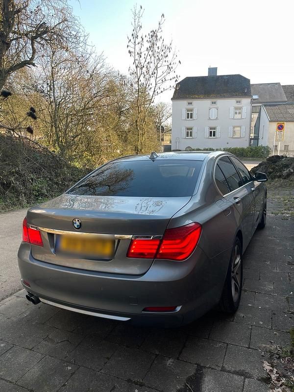 Gebraucht BMW 730 245 PS (180 kW) 2010 Limousine
