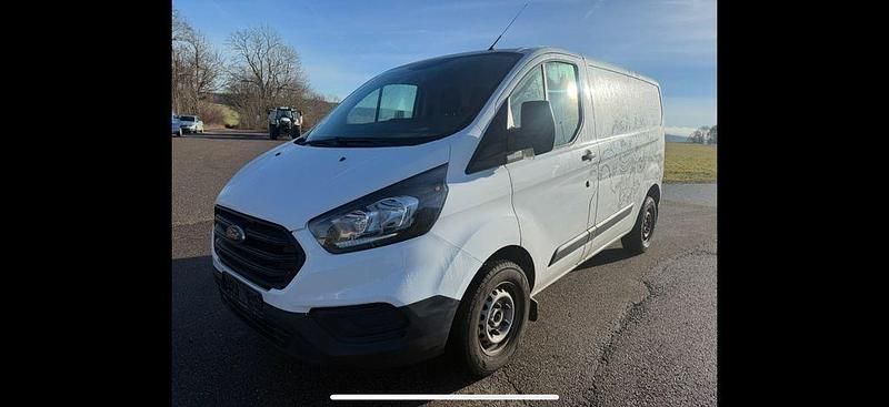 Gebraucht Ford Transit Custom 105 PS (77 kW) 2018 Weiß Limousine