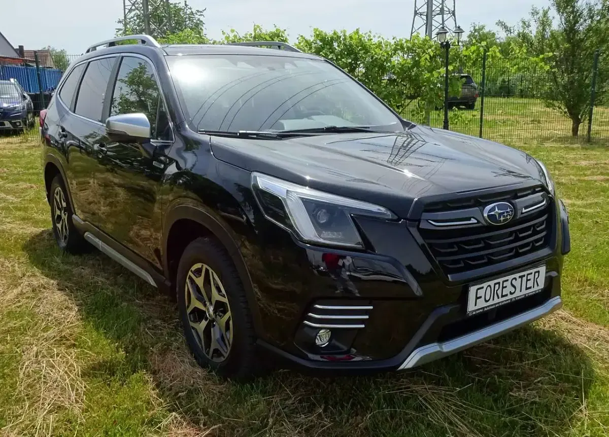 Gebraucht Subaru Forester Trend 150 PS (110 kW) 2023 Chr. black SUV