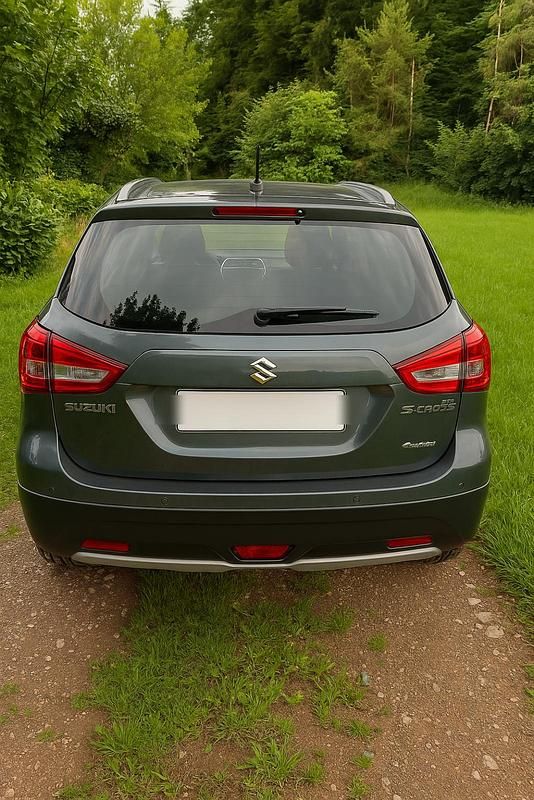 Gebraucht Suzuki SX4 S-Cross 140 PS (102 kW) 2020 Grau SUV