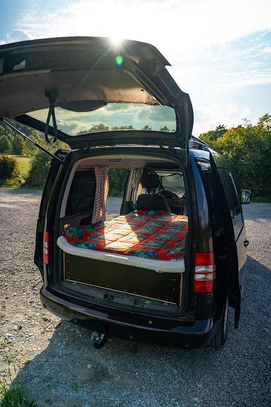 Violet Gebraucht 2011 VW Caddy Van / Kleinbus | 10.900 € - Bild 1/4